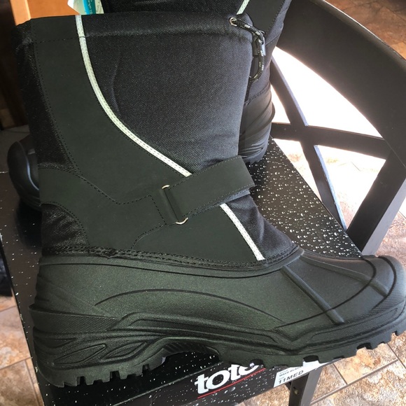 Totes wave men’s waterproof winter boot black main image 4